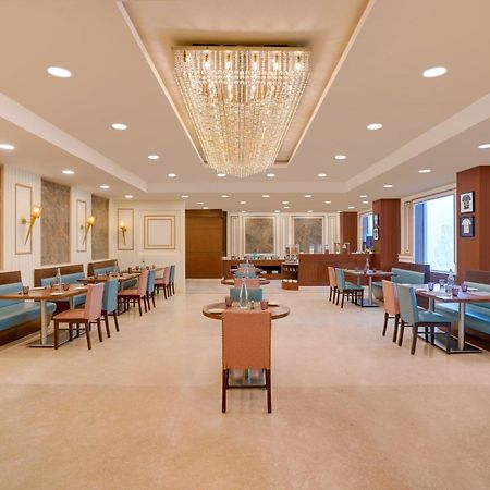Lemon Tree Hotel, Noida Eksteriør billede