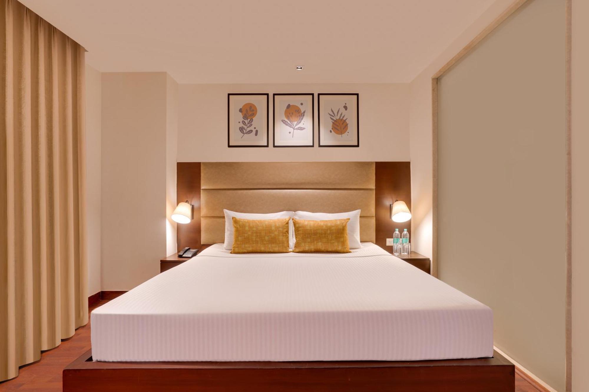 Lemon Tree Hotel, Noida Eksteriør billede