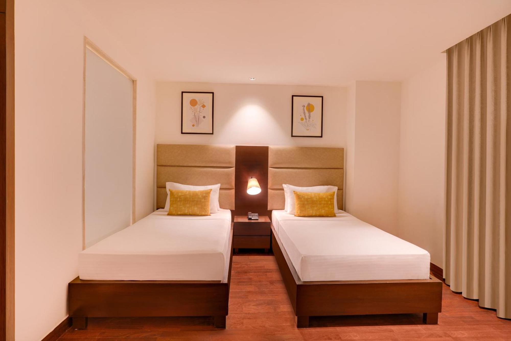 Lemon Tree Hotel, Noida Eksteriør billede