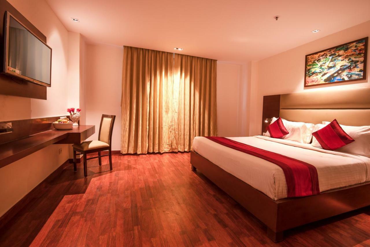 Lemon Tree Hotel, Noida Eksteriør billede