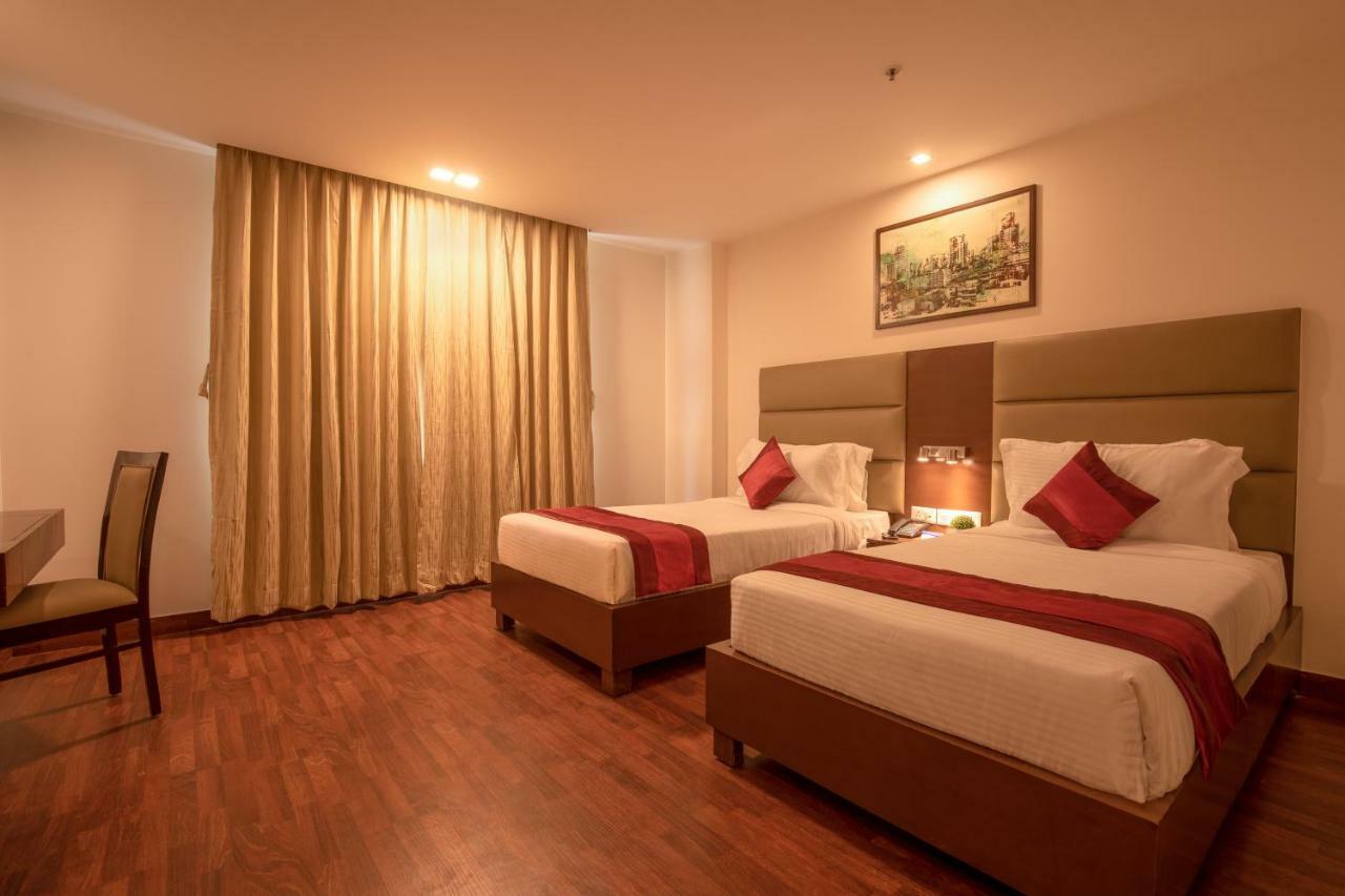 Lemon Tree Hotel, Noida Eksteriør billede