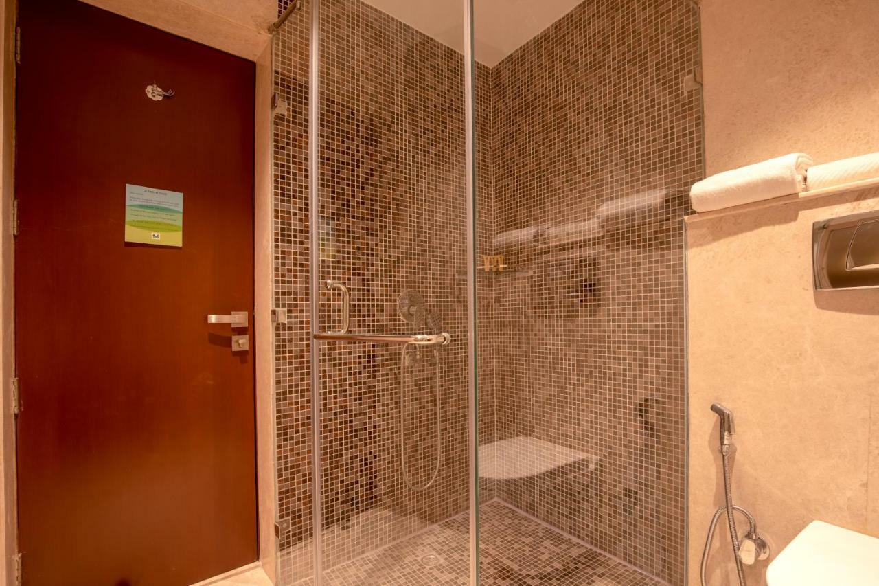 Lemon Tree Hotel, Noida Eksteriør billede