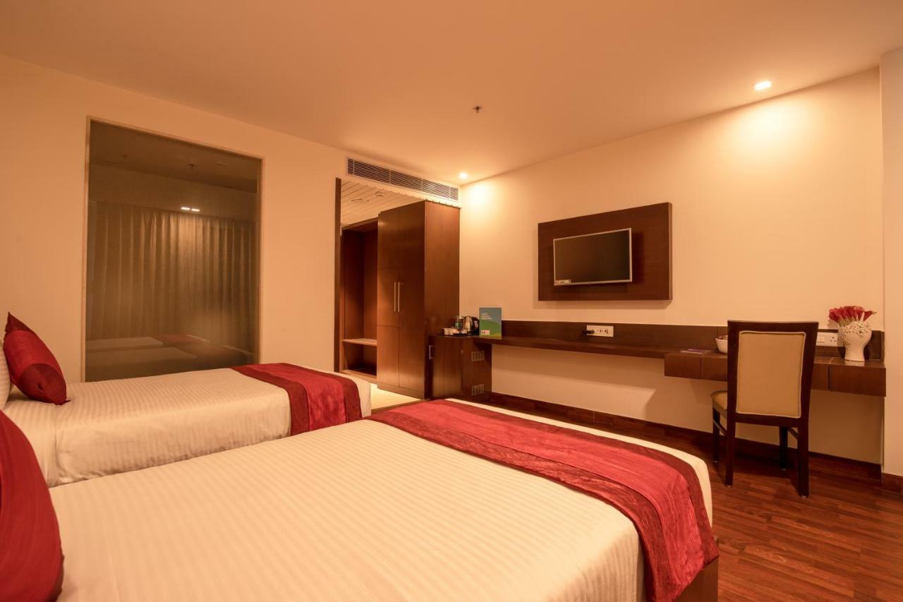 Lemon Tree Hotel, Noida Eksteriør billede